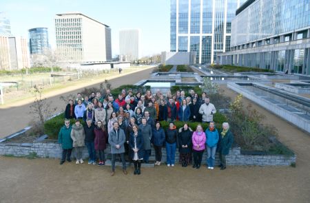 Twintig jaar Federaal Kenniscentrum voor de Gezondheidszorg...