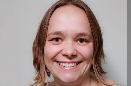 Welke factoren zetten verpleegkundigen ertoe aan hun beroep te verlaten? Welke factoren zetten verpleegkundigen ertoe aan hun beroep te verlaten?