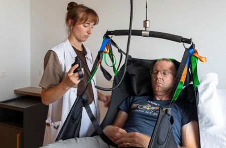 Hoe zorgarchitectuur medewerkers en bewoners versterkt Hoe zorgarchitectuur medewerkers en bewoners versterkt